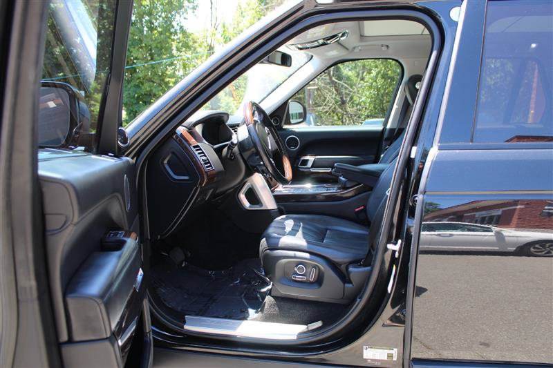 Used 2016 Land Rover Range Rover HSE AWD/4WD image 10