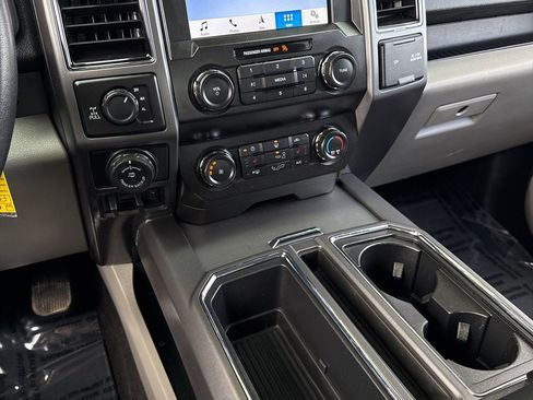 Used 2019 Ford F150 XLT w/ Equipment Group 302A Luxury image 18