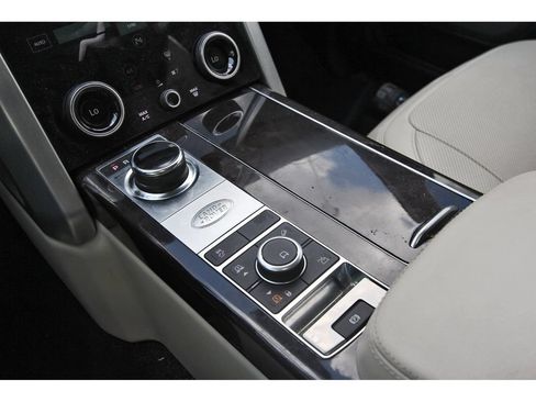 Used 2020 Land Rover Range Rover HSE AWD/4WD image 19
