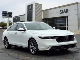 Used 2023 Honda Accord EX-L image 1