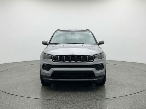 Used 2025 Jeep Compass Limited image 2