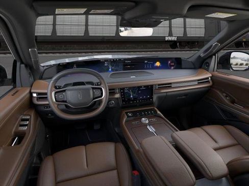 New 2026 Lincoln Navigator Reserve AWD/4WD image 9