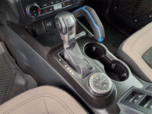 Certified 2022 Ford Bronco Wildtrak image 9