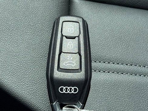 Used 2025 Audi Q5 Premium Plus AWD/4WD image 47