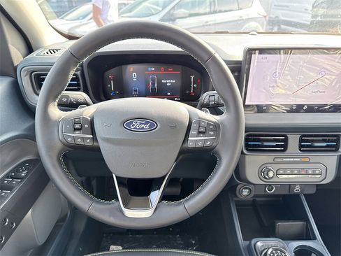New 2025 Ford Maverick Lobo image 13