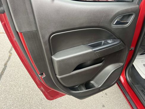 Used 2021 Chevrolet Colorado LT image 21