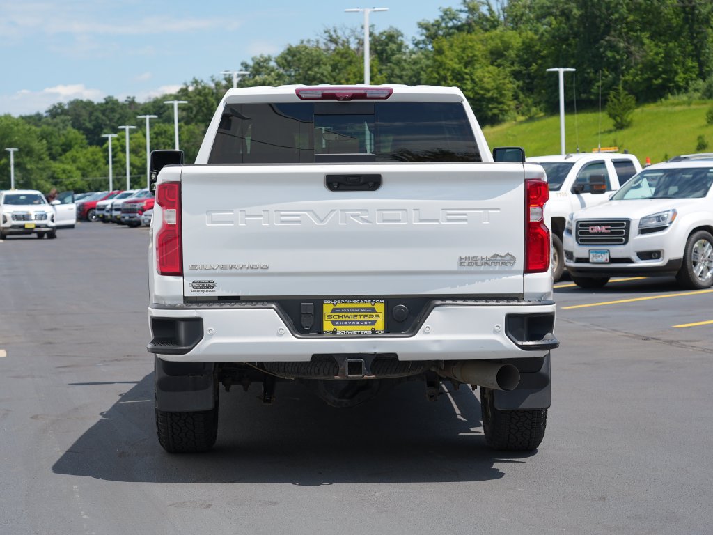 Certified 2022 Chevrolet Silverado 3500 High Country w/ Z71 Off-Road Package AWD/4WD image 5