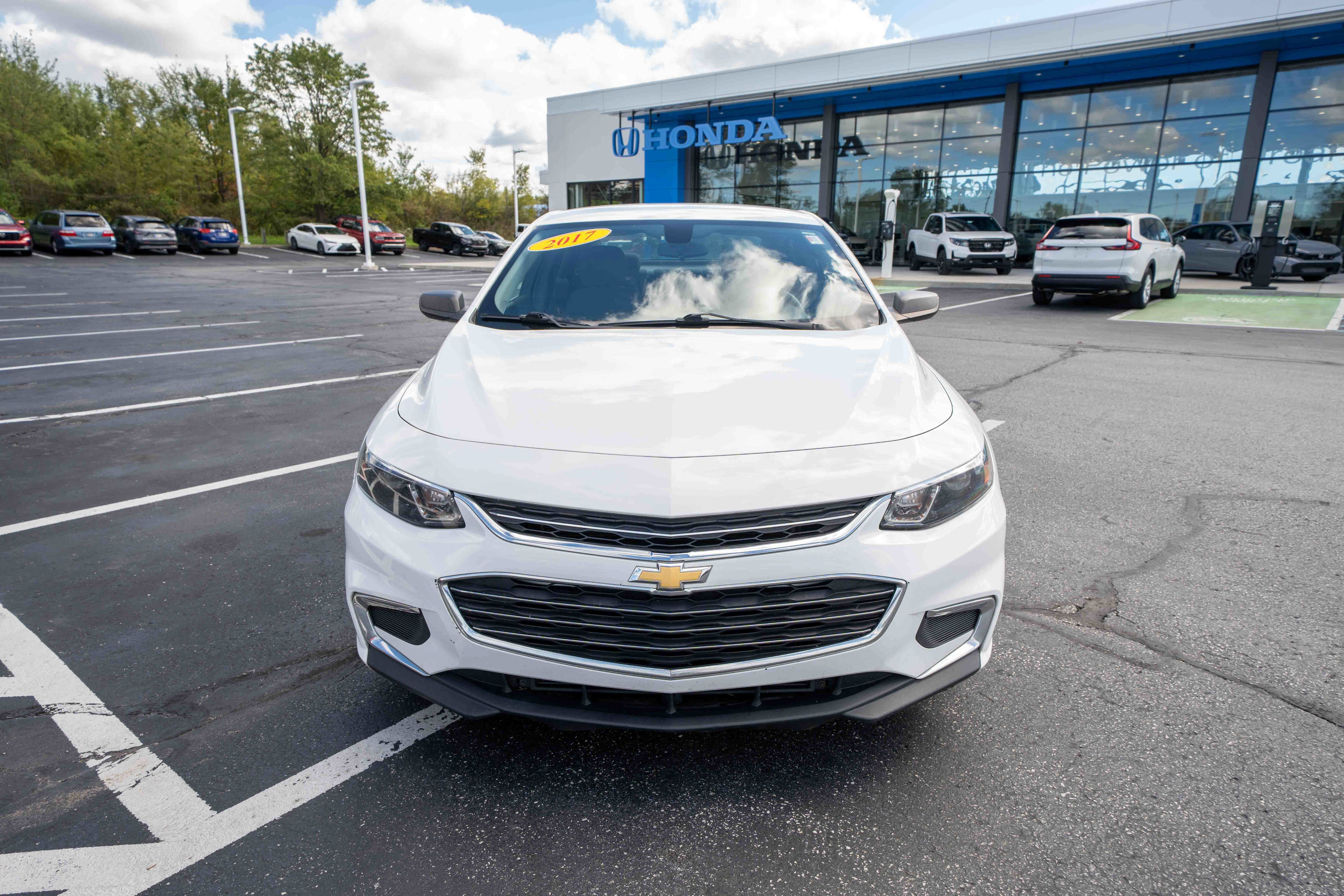 Used 2017 Chevrolet Malibu LS FWD image 2