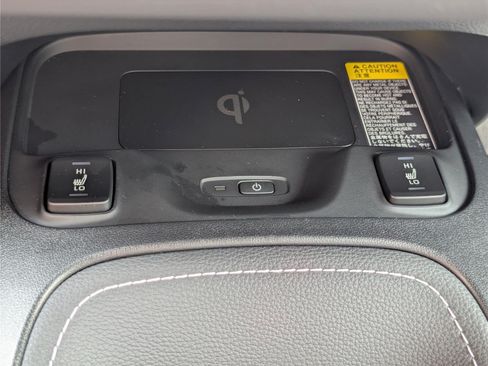 Used 2025 Toyota Corolla XSE FWD image 23
