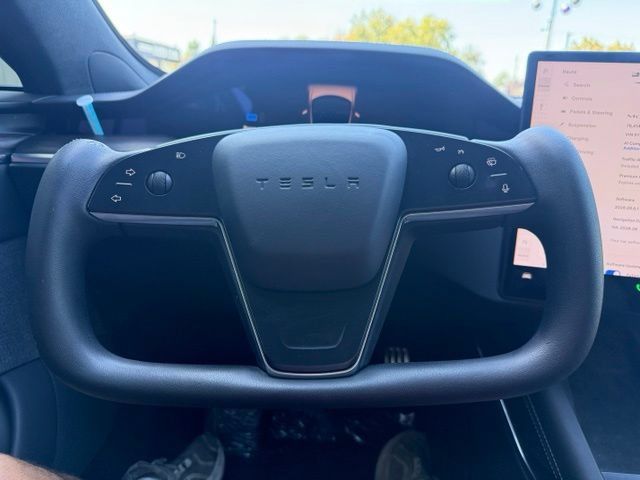 Used 2022 Tesla Model S AWD/4WD image 17