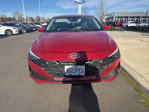 Used 2023 Hyundai Elantra Limited image 6