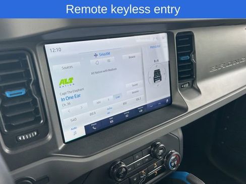 Used 2024 Ford Bronco Black Diamond image 7