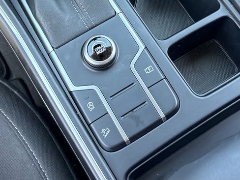 Certified 2023 Kia Sorento LX FWD image 23