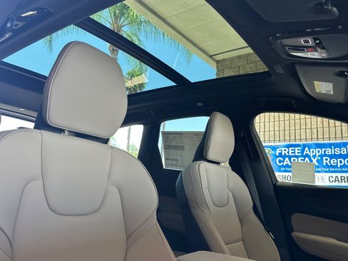 New 2026 Volvo XC60 T8 Plus w/ Climate Package AWD/4WD image 13
