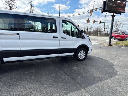 Used 2023 Ford Transit 350 XLT RWD image 4