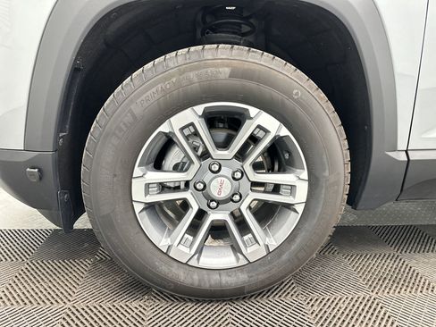 Certified 2025 GMC Terrain Elevation w/ Elevation Premium Package AWD/4WD image 11