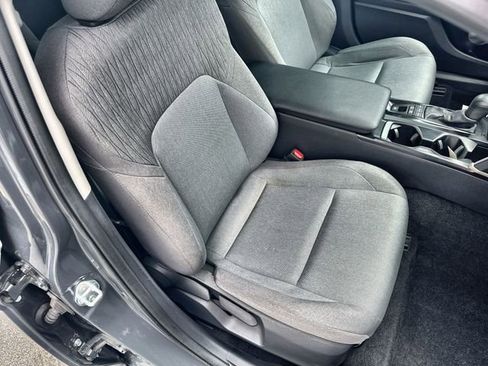 Used 2025 Toyota Camry LE image 32