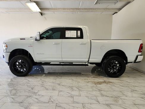 Used 2024 RAM 2500 Laramie AWD/4WD image 4