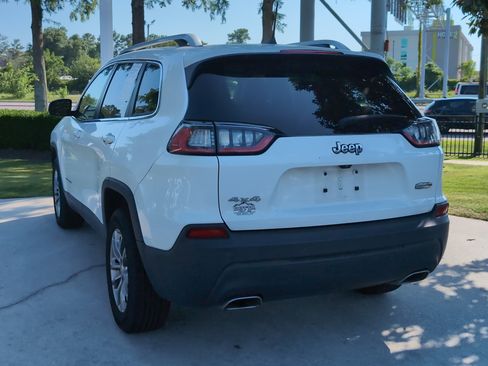 Used 2020 Jeep Cherokee Latitude Plus w/ Cold Weather Group AWD/4WD image 8