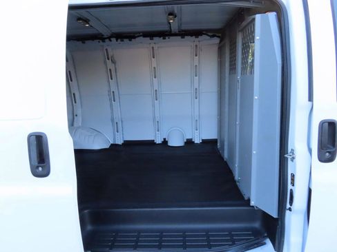 Used 2021 Chevrolet Express 2500 w/ Driver Convenience Package RWD image 16