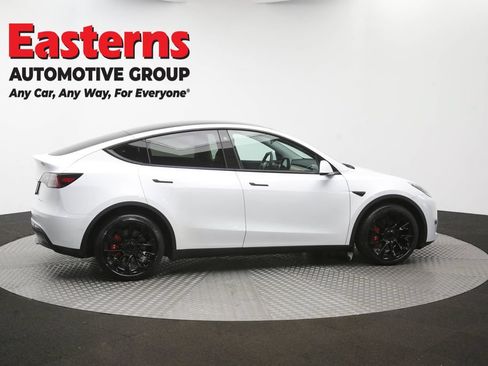Used 2022 Tesla Model Y Long Range AWD/4WD image 38
