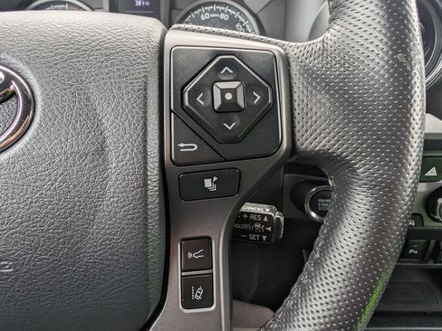 Used 2019 Toyota Tacoma TRD Sport image 23