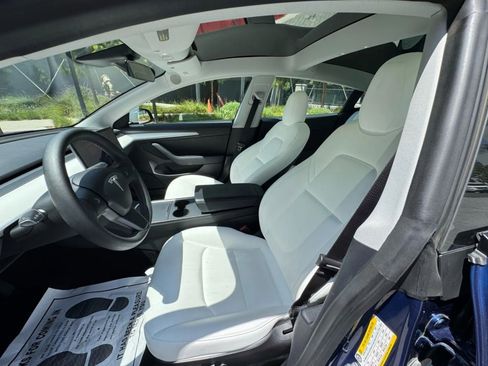 Used 2022 Tesla Model 3 Long Range image 12