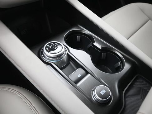New 2026 Ford Explorer Active w/ Active Comfort Package RWD image 31
