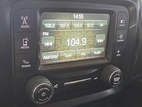 Used 2016 Jeep Renegade Latitude w/ Popular Equipment Group image 26