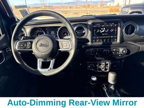 Used 2021 Jeep Wrangler Unlimited Sahara image 11