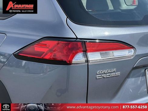 Certified 2025 Toyota Corolla Cross L AWD/4WD image 13