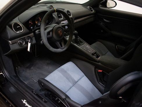 Certified 2025 Porsche 718 Boxster Spyder RS image 4