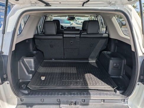 Used 2020 Toyota 4Runner TRD Off-Road Premium image 18