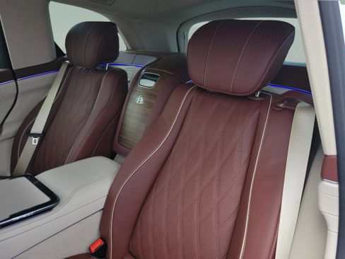 New 2026 Mercedes-Benz Maybach GLS 600 4MATIC image 9