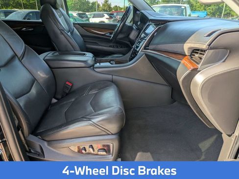 Used 2019 Cadillac Escalade 2WD image 27