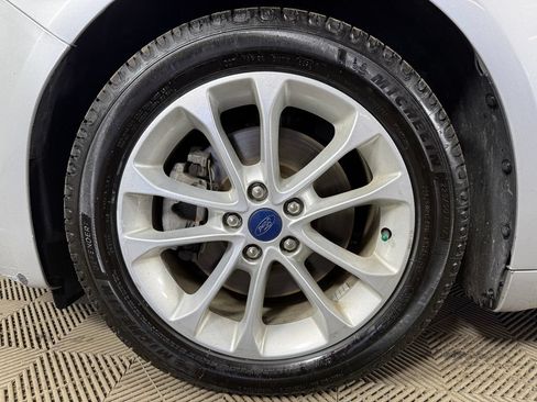 Used 2019 Ford Fusion Energi Titanium FWD image 20