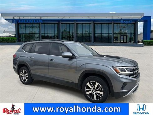 Used 2023 Volkswagen Atlas SE image 1