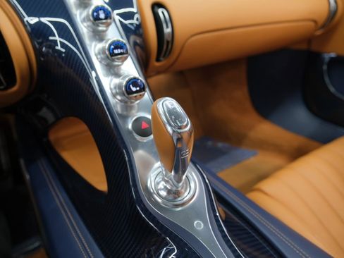 Used 2020 Bugatti Chiron AWD/4WD image 53