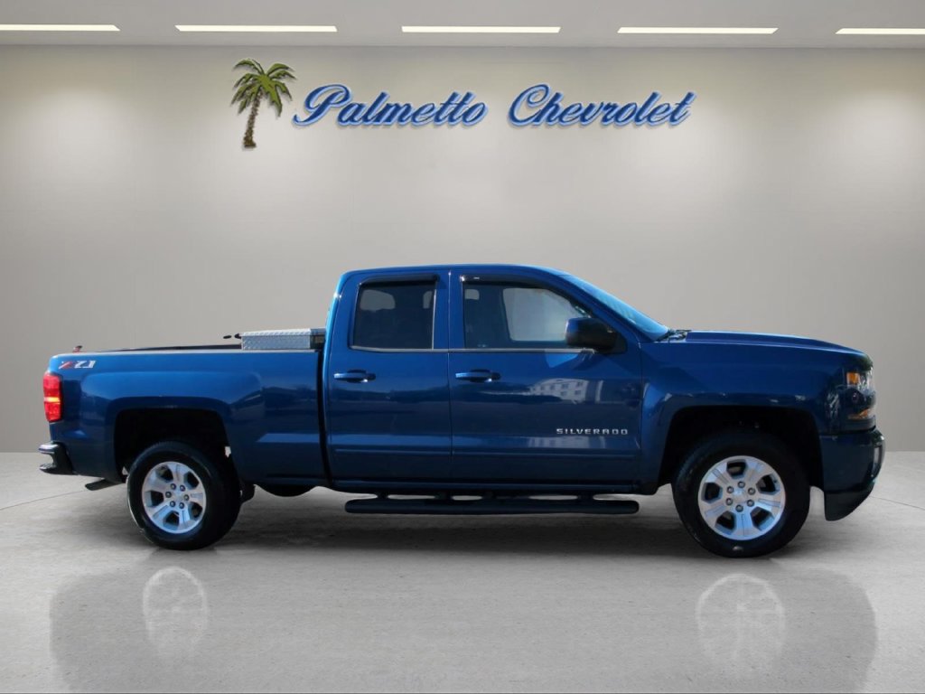 Used 2018 Chevrolet Silverado 1500 LT w/ All Star Edition AWD/4WD image 2