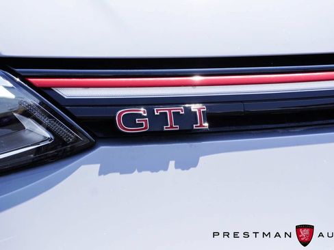 Used 2024 Volkswagen GTI SE FWD image 7