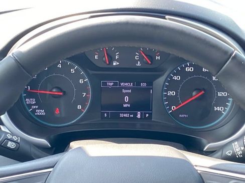 Used 2025 Chevrolet Malibu RS FWD image 8