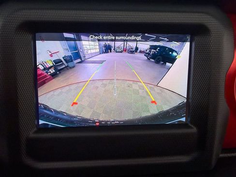 Used 2021 Jeep Wrangler Rubicon w/ Steel Bumper Group AWD/4WD image 16