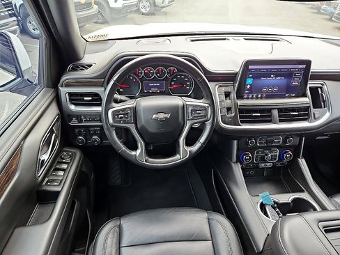 Used 2021 Chevrolet Suburban Z71 image 15