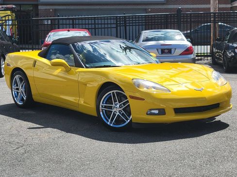 Used 2005 Chevrolet Corvette Convertible w/ Preferred Equipment Group image 6
