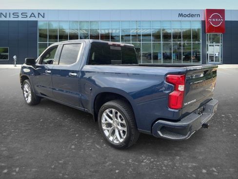 Used 2019 Chevrolet Silverado 1500 High Country w/ Technology Package AWD/4WD image 6
