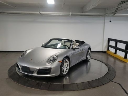 Used 2018 Porsche 911 Carrera image 4