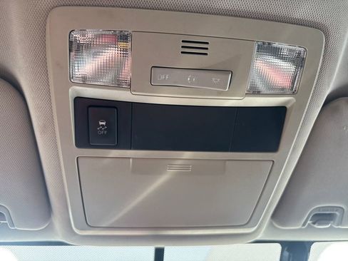 Used 2017 Toyota Tacoma SR5 w/ Tow Package image 15