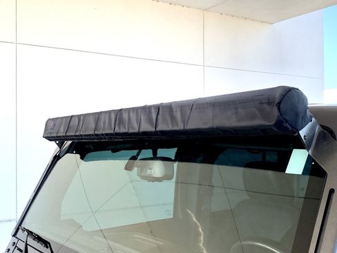 Used 2017 Jeep Wrangler Unlimited Sahara image 11