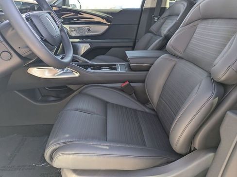 New 2026 Lincoln Nautilus Reserve image 16