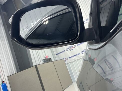 Used 2015 Toyota Highlander Limited image 13